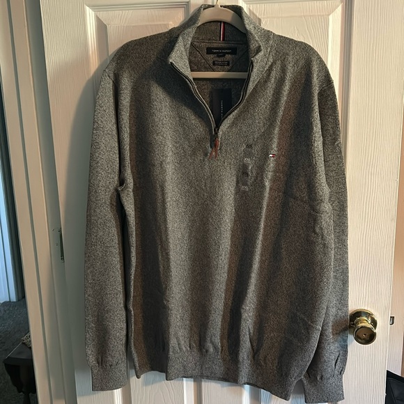 Tommy Hilfiger Other - Tommy Hilfiger 1/4 zipper with leather pull
Heather Gray Sweater Mens xxl